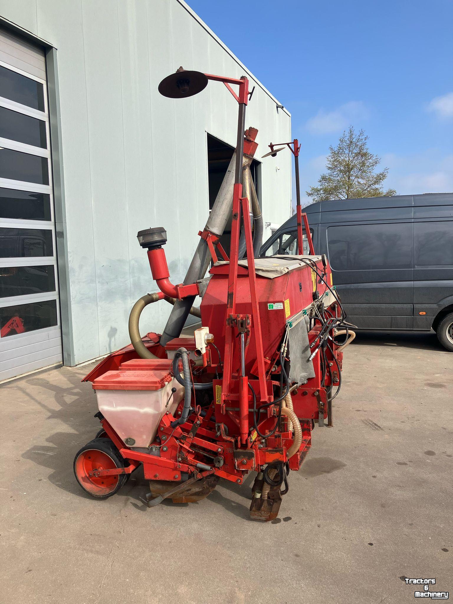 Vegetable- / Precision-seed drill Becker Aeromat 6T