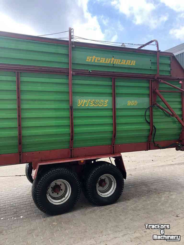 Self-loading wagon Strautmann Vitesse 260