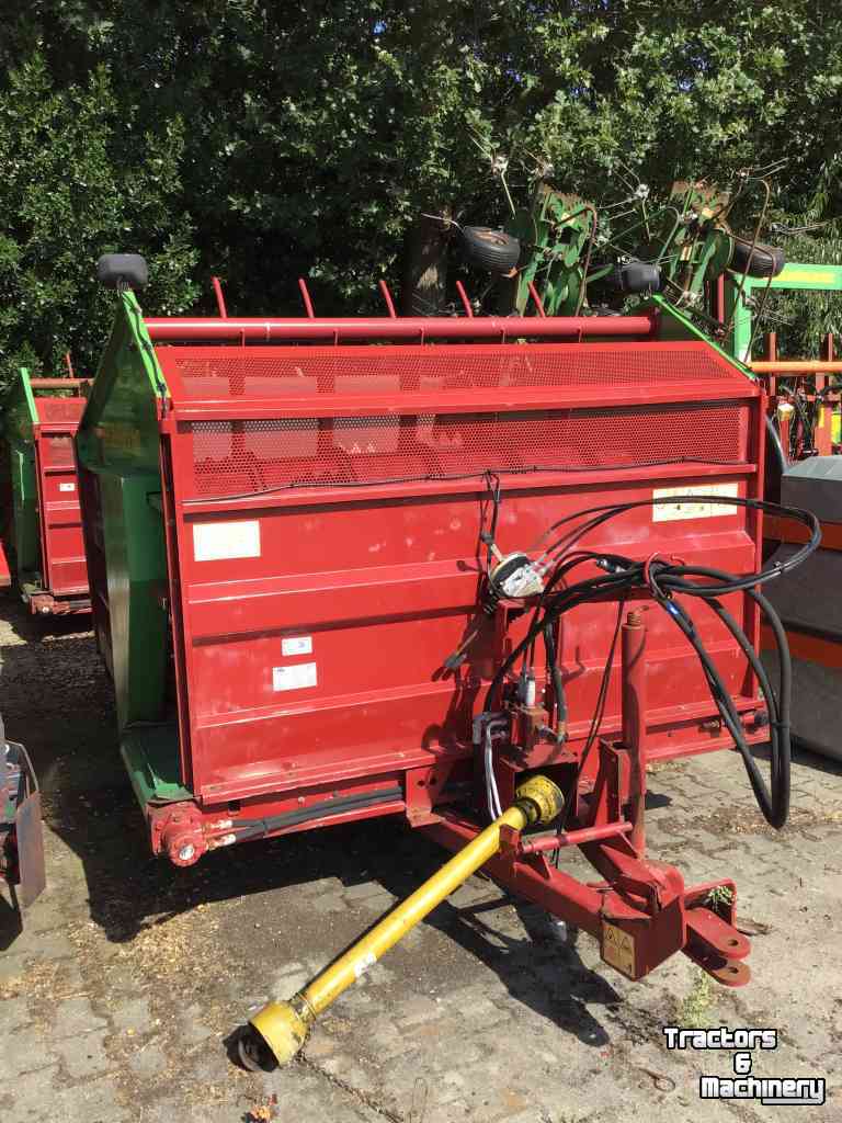 Silage-block distribution wagon Strautmann Bvw