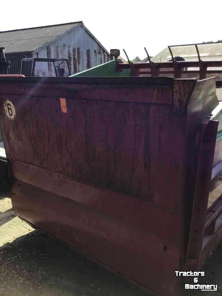 Silage-block distribution wagon Strautmann Bvw