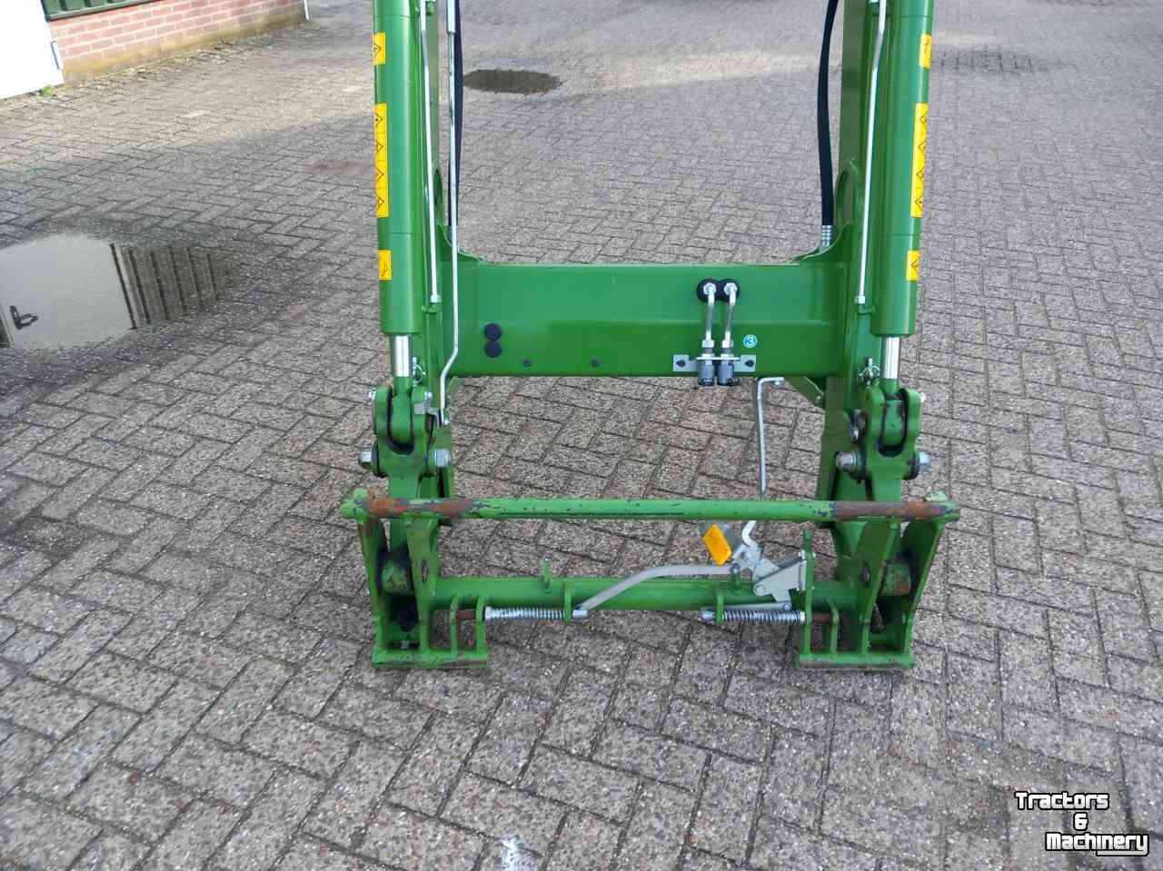 Front-end loader Fendt Cargo 4X75 frontlader