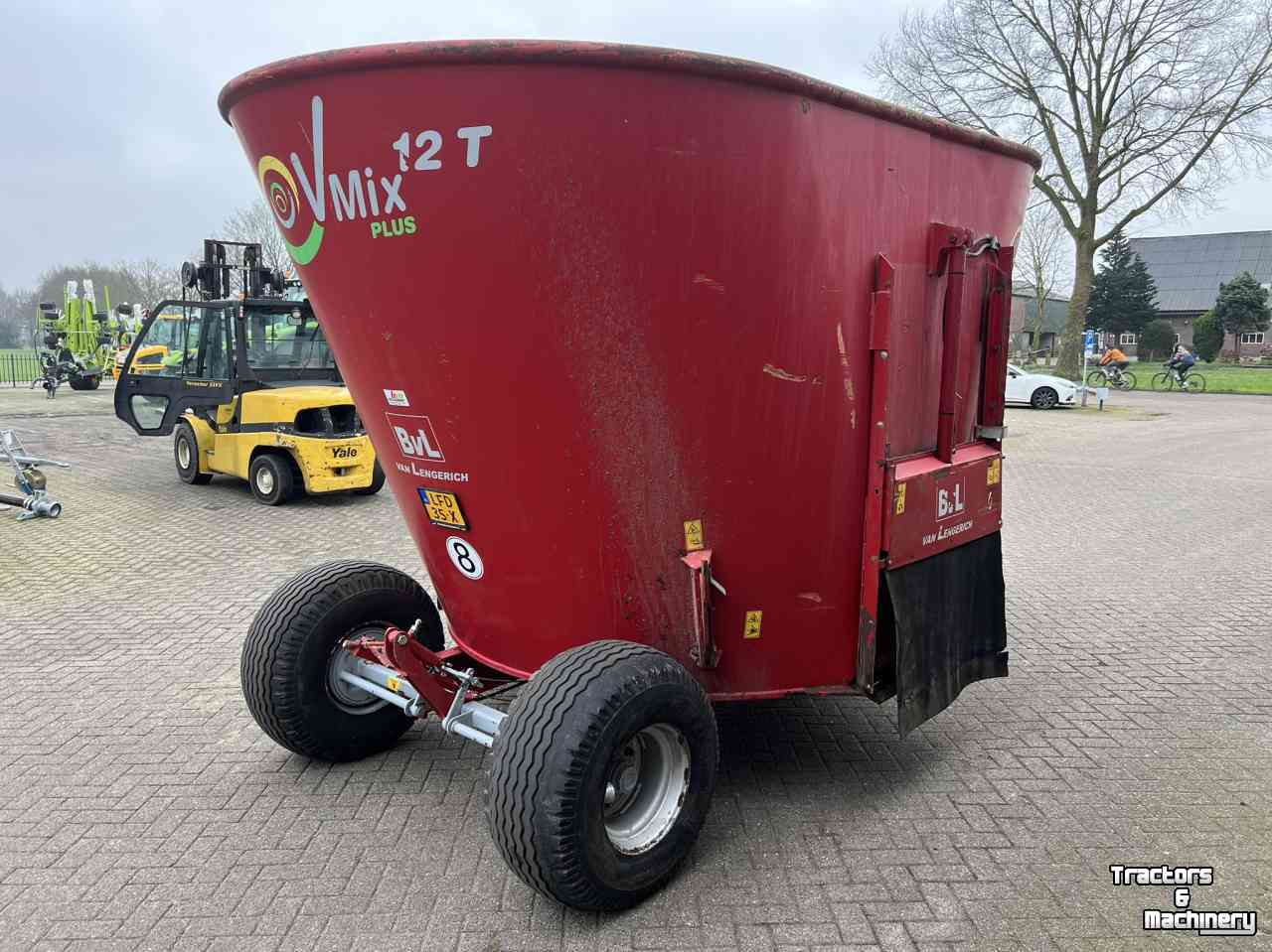 Vertical feed mixer Van Lengerich V-Mix 12 T voermengwagen