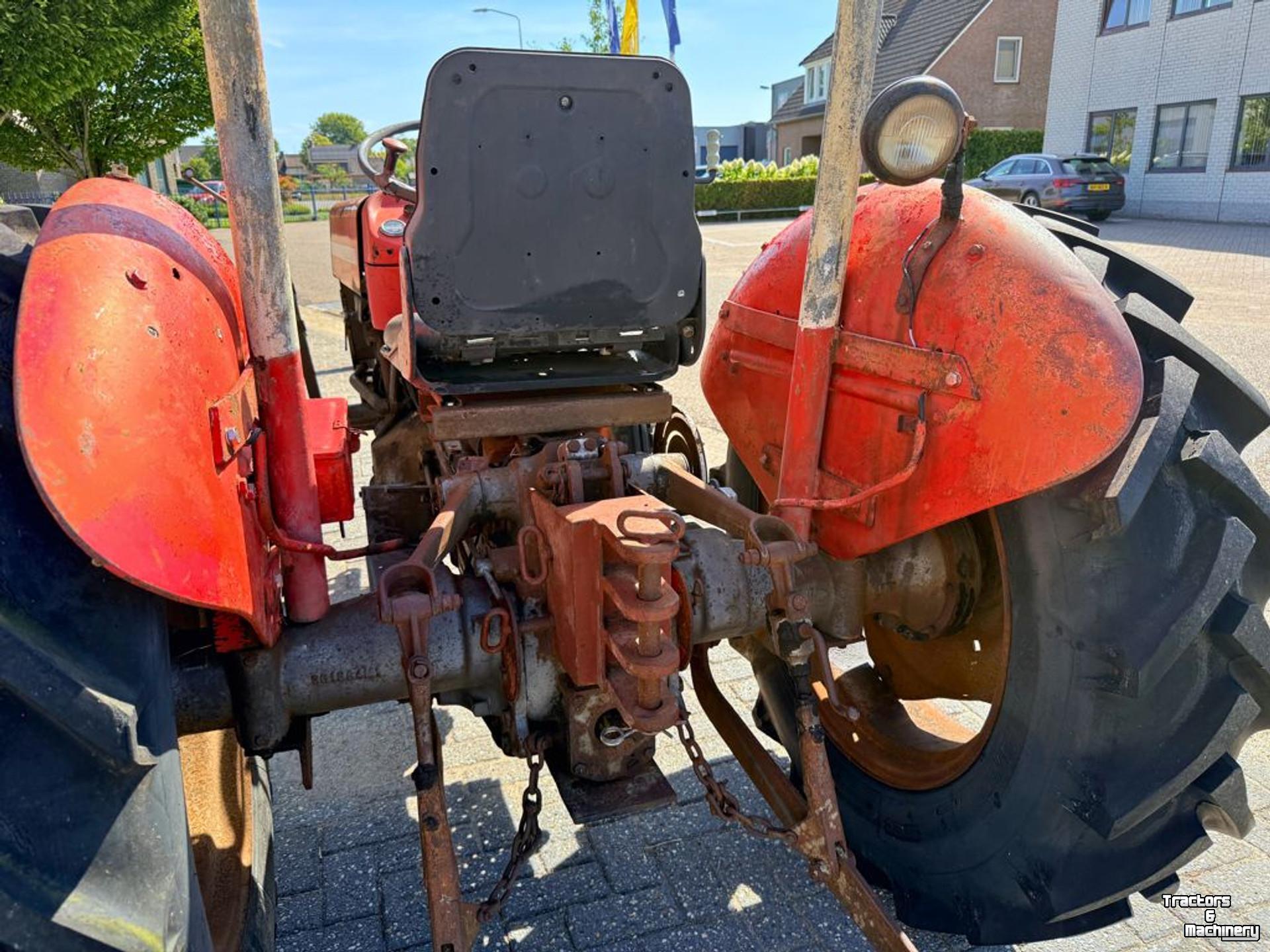 Tractor Massey Ferguson 130 Tractor