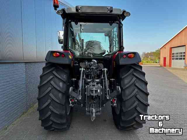Tractors Massey Ferguson 5711 M