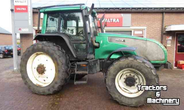Tractors Valtra T190