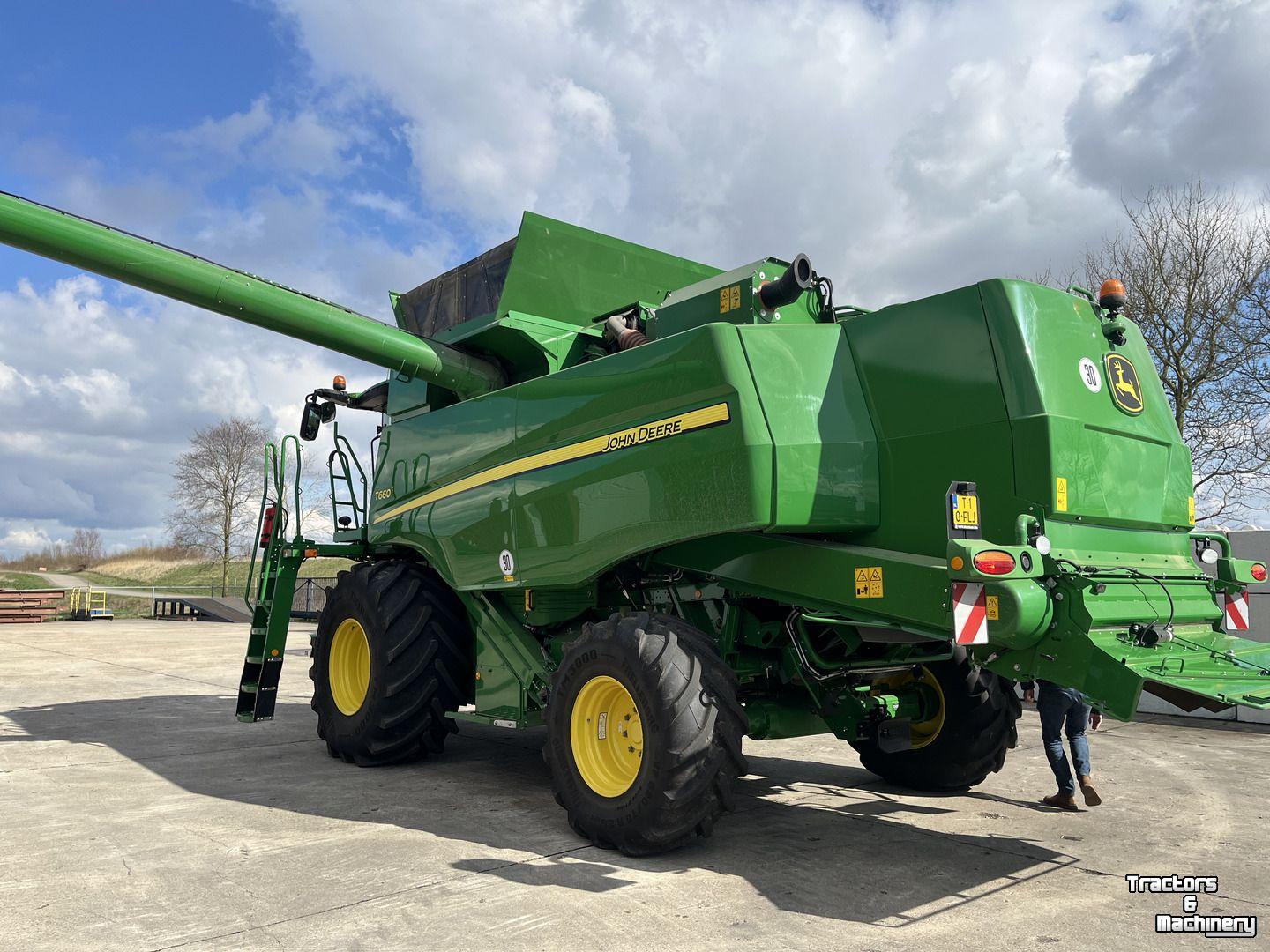 Combine John Deere T660