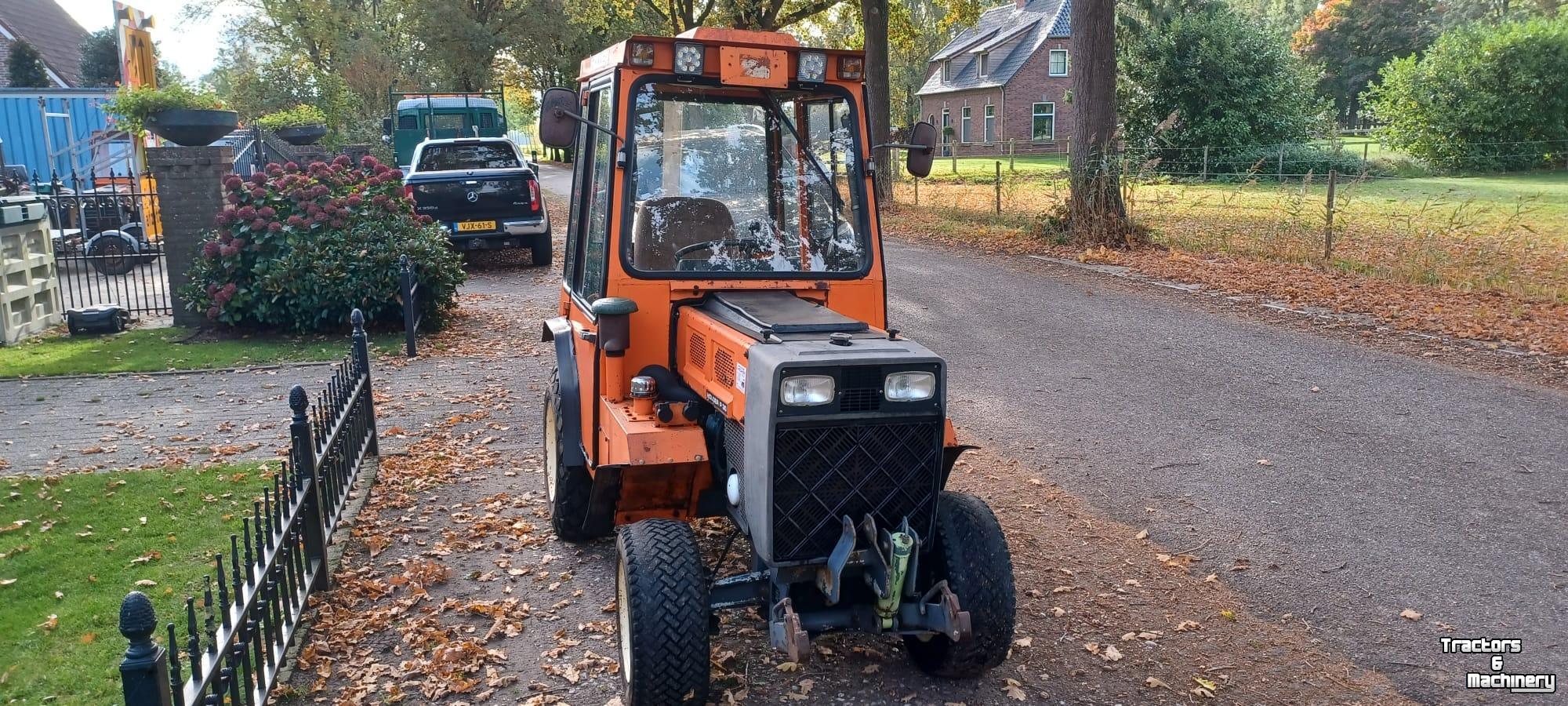 Small-track Tractor Holder p30