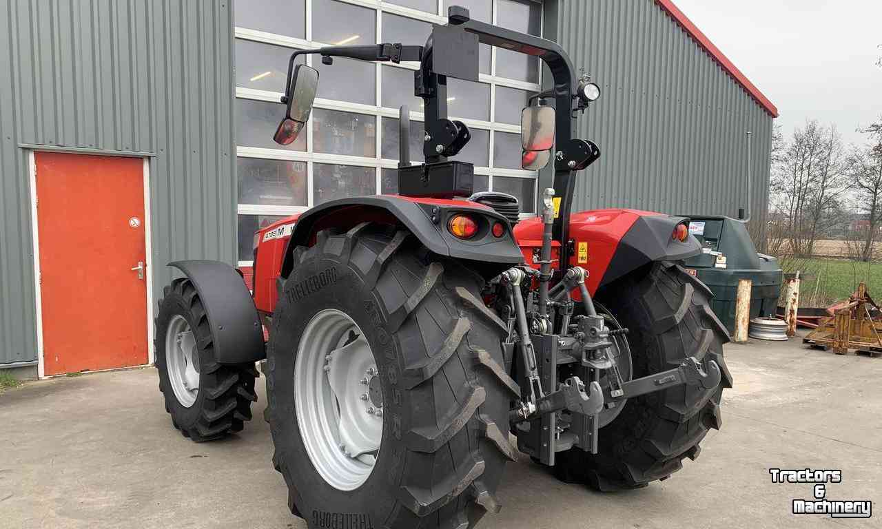 Tractors Massey Ferguson 4708-M Tractor Traktor Tracteur