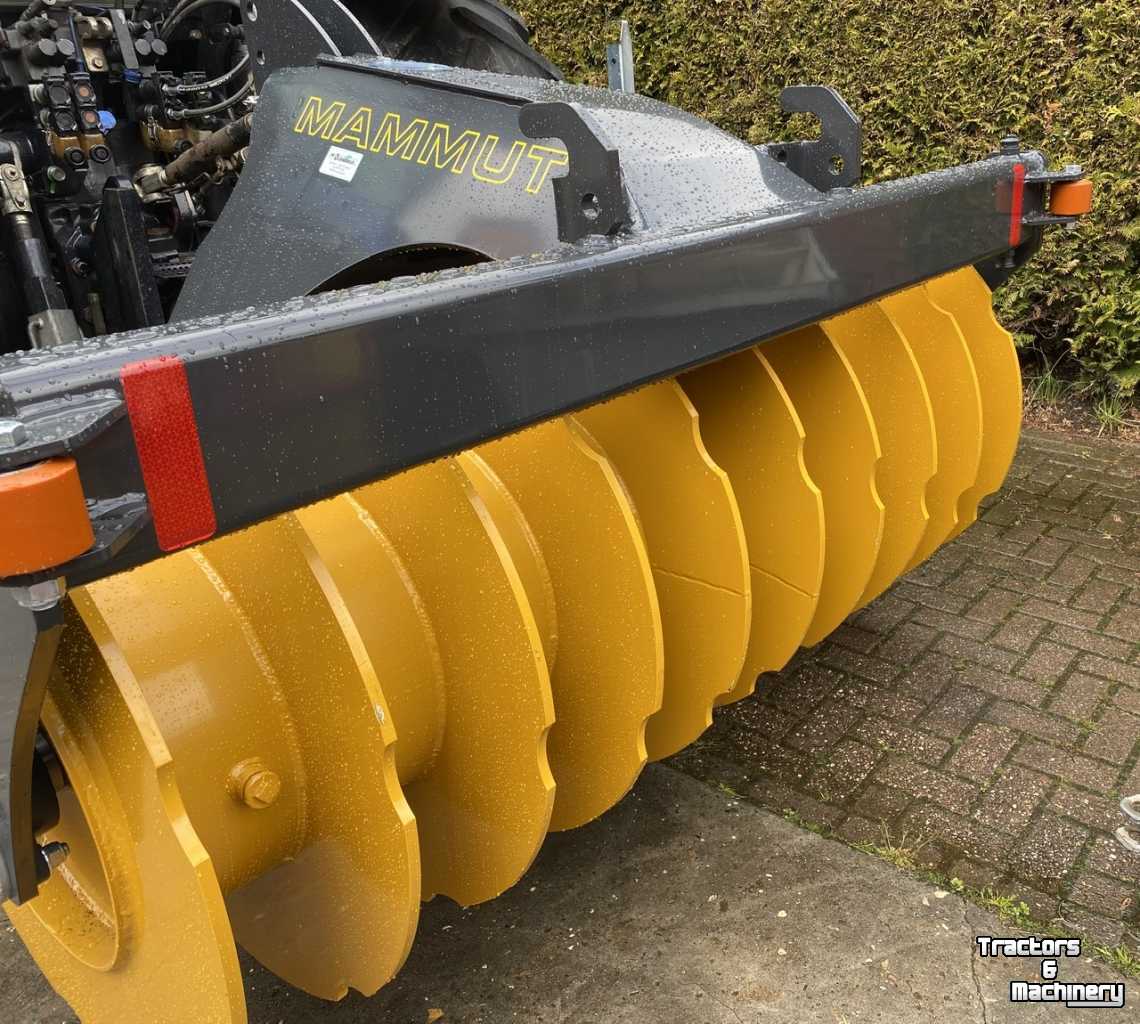 Silage Packer Mammut Kuilverdichtingswals