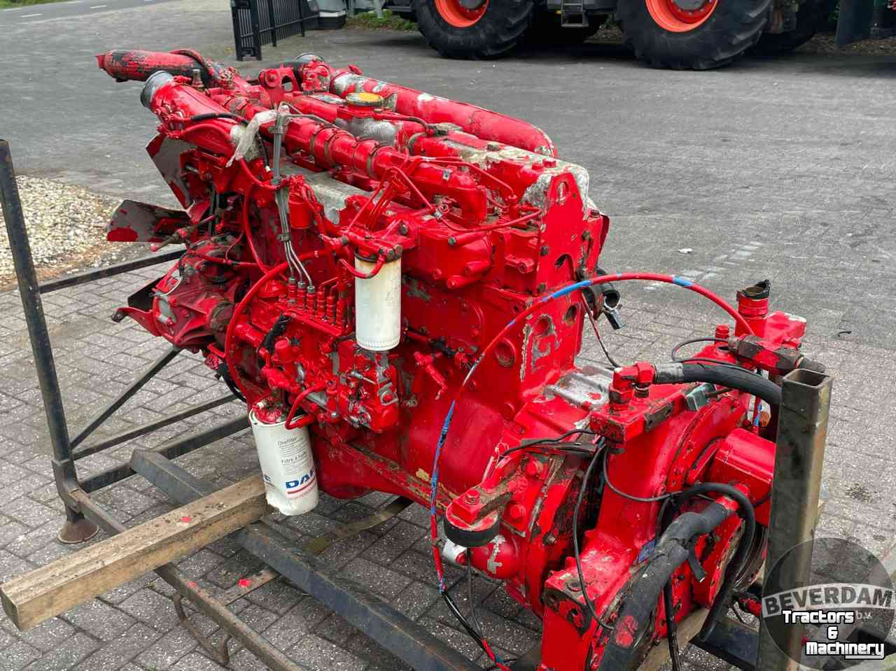 Other tractors and accessories  Daf DHT.825 Daf DKT 1160 Daf WS 268L Iveco 8210 SRI motoren