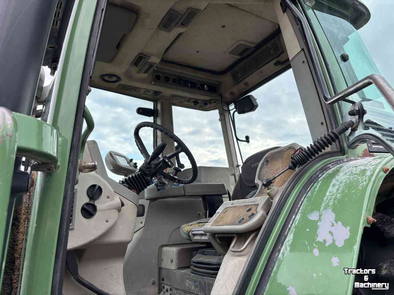 Tractor Fendt 716 vario