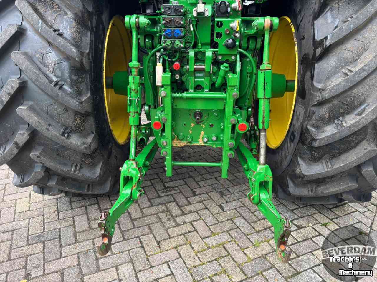 Tractor John Deere 7230R