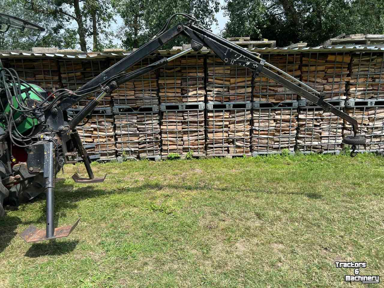 Other tree cultivation equipment and accessories  gedragen kraan