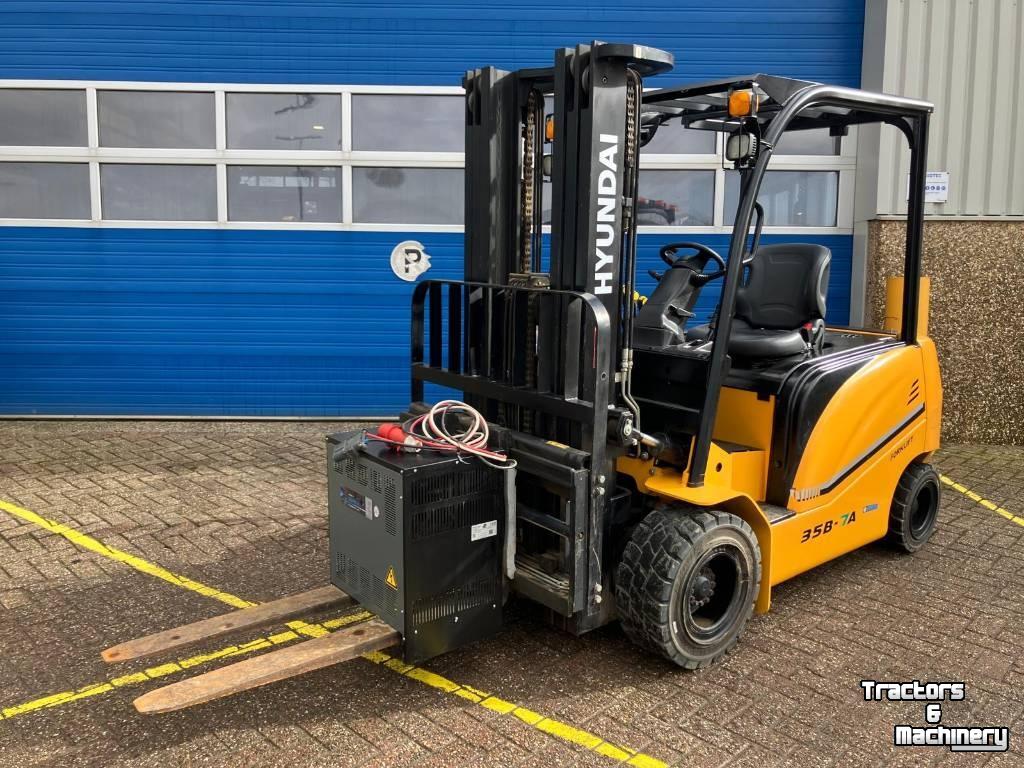 Forklift Hyundai 35B-7A