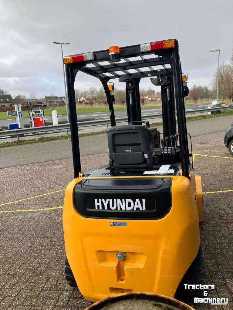 Forklift Hyundai 35B-7A