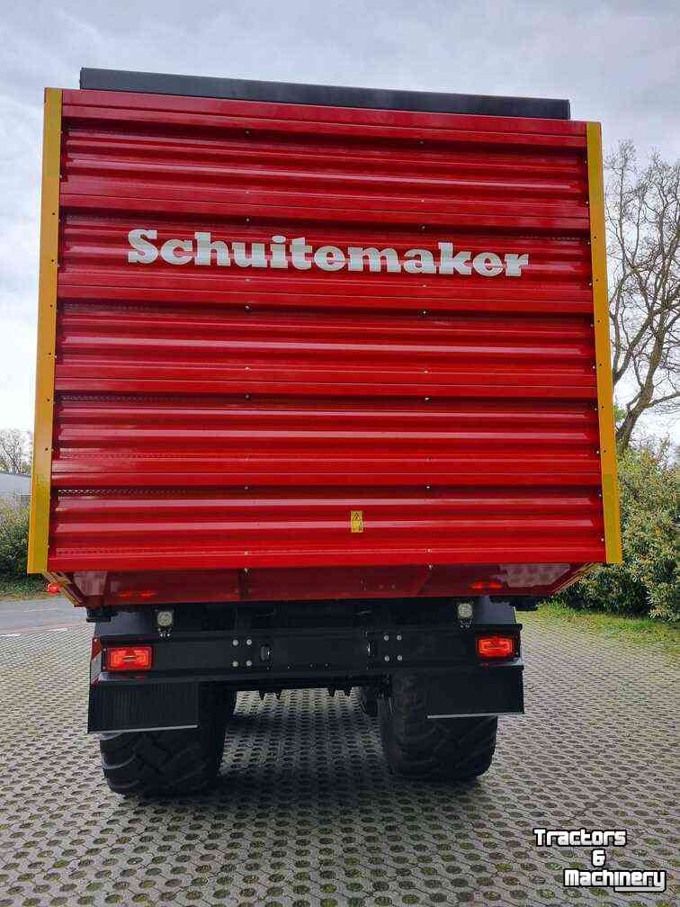 Self-loading wagon Schuitemaker Rapide 7200 opraapwagen