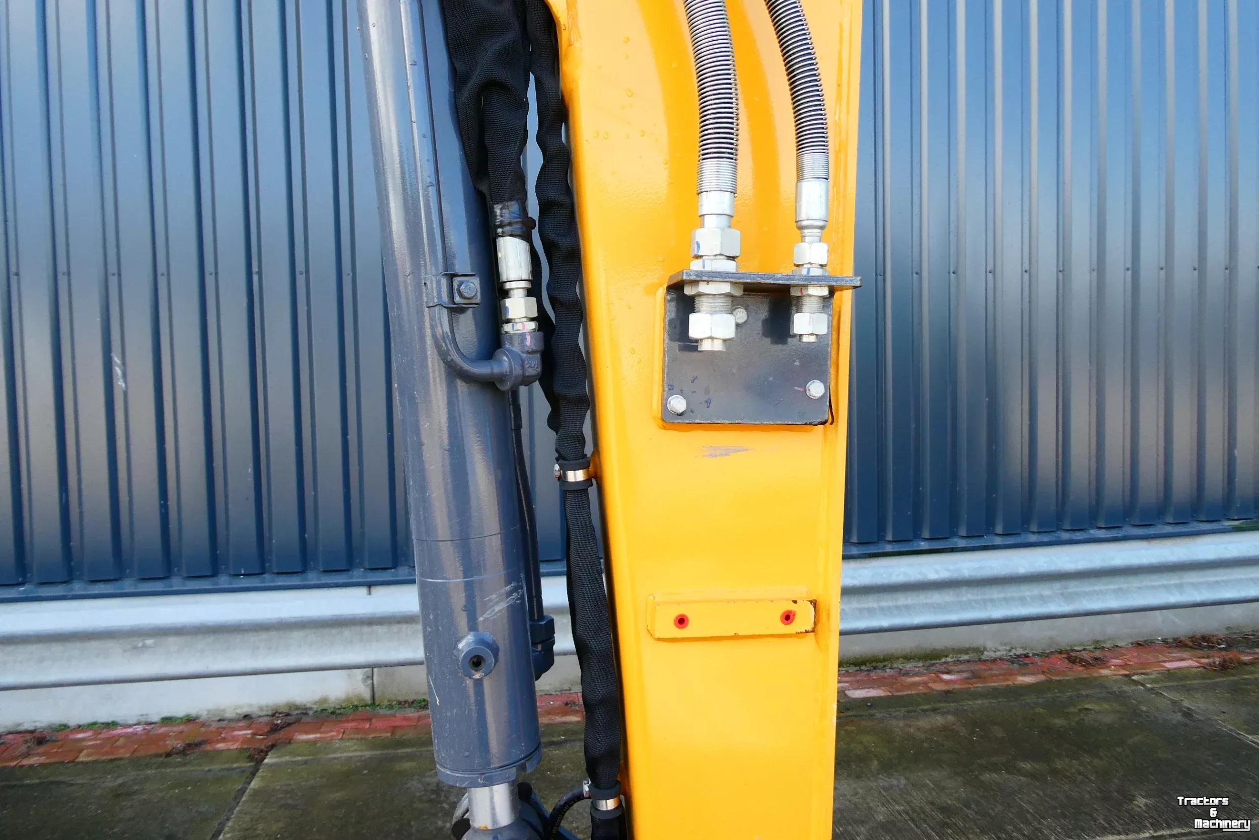Excavator XCMG Midi rupskraan XE55E