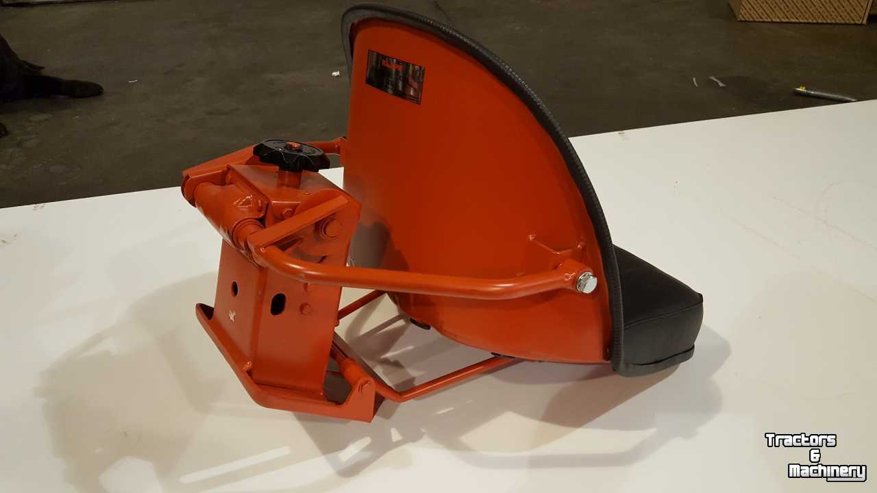 Diverse new spare-parts Steyr + serie en 80 serie