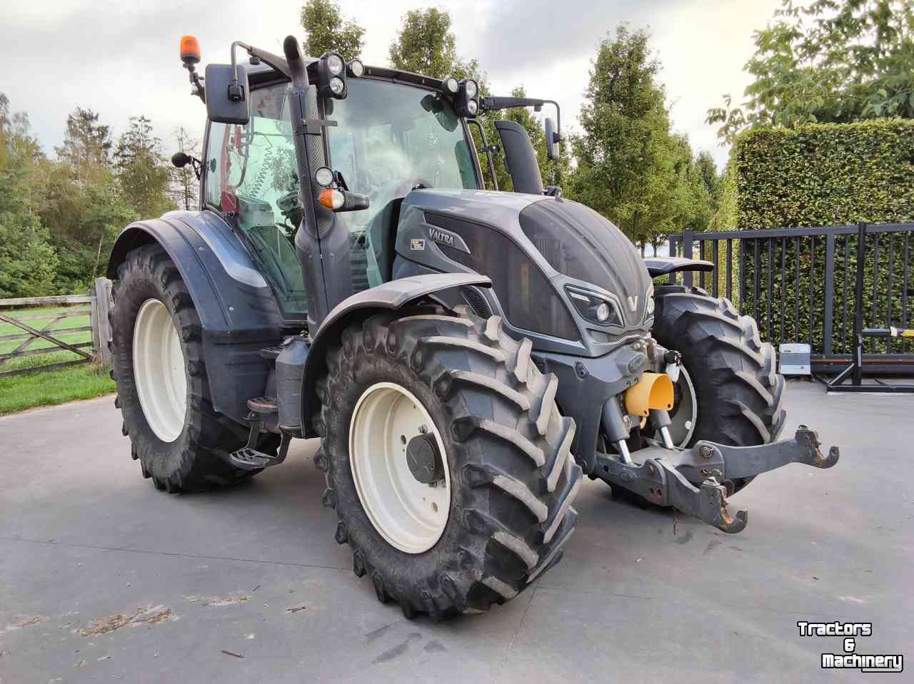 Tractor Valtra N134 Direct