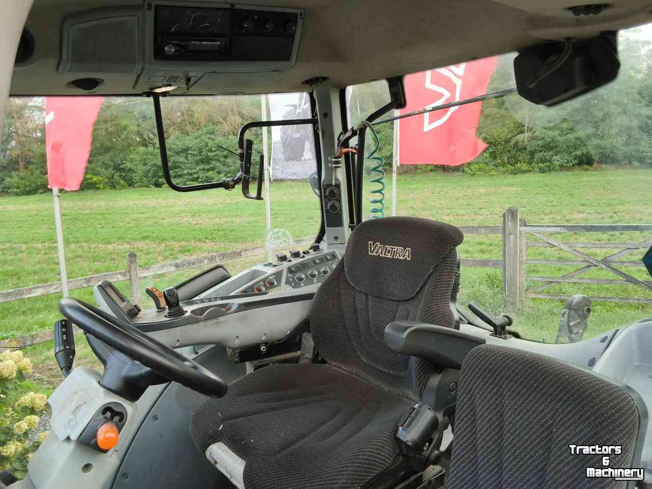 Tractor Valtra N134 Direct