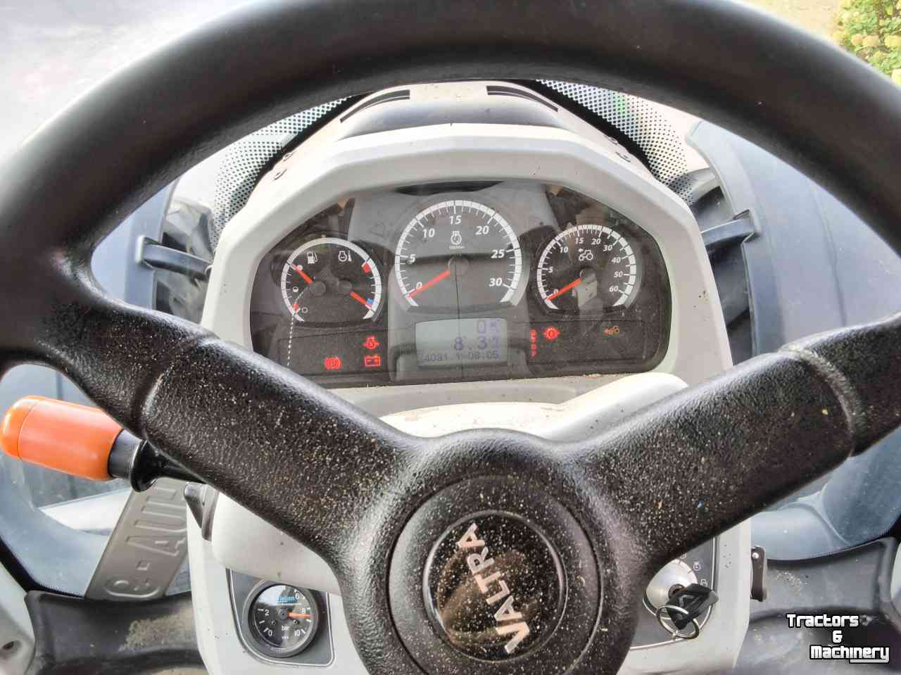 Tractor Valtra N134 Direct