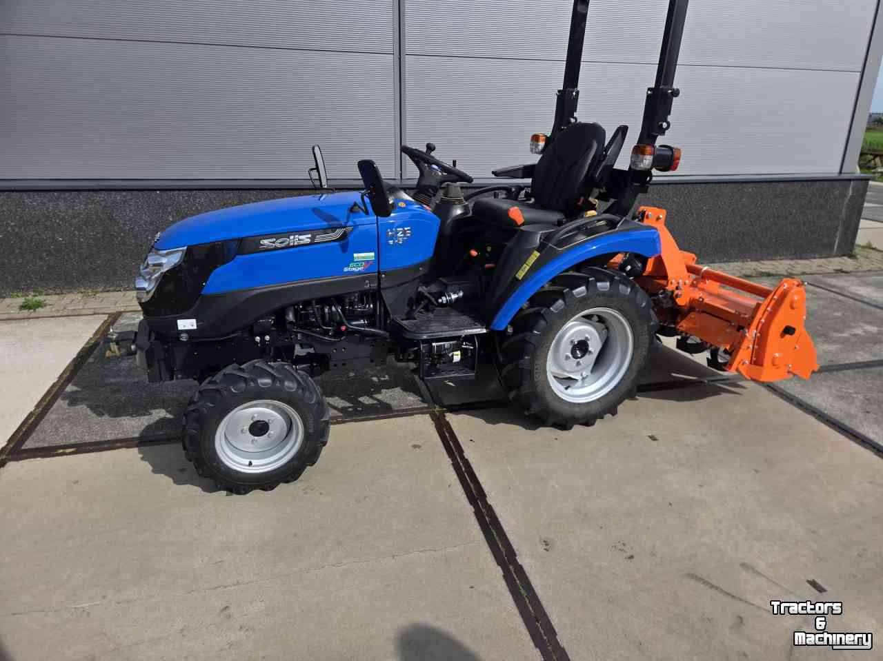 Horticultural Tractors  GRATIS frees of klepelmaaier bij aanschaf van een nieuwe Solis 20 of 26