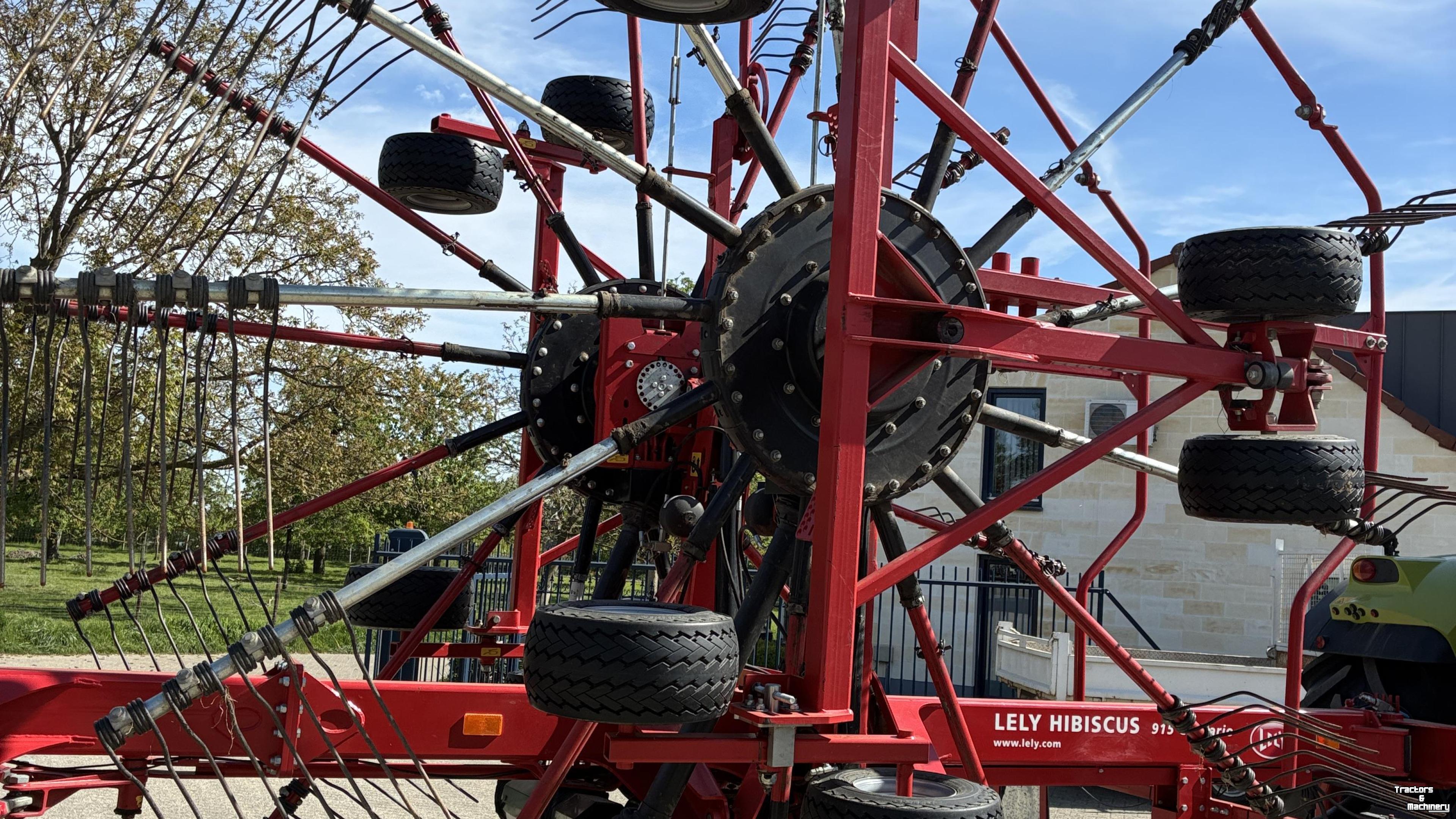 Rake Lely Hibiscus 915 CD Vario