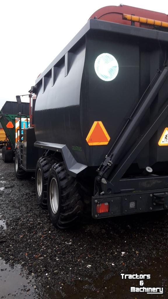 Wood shredder Greentec Greentruck zelfrijdende versnippercombi