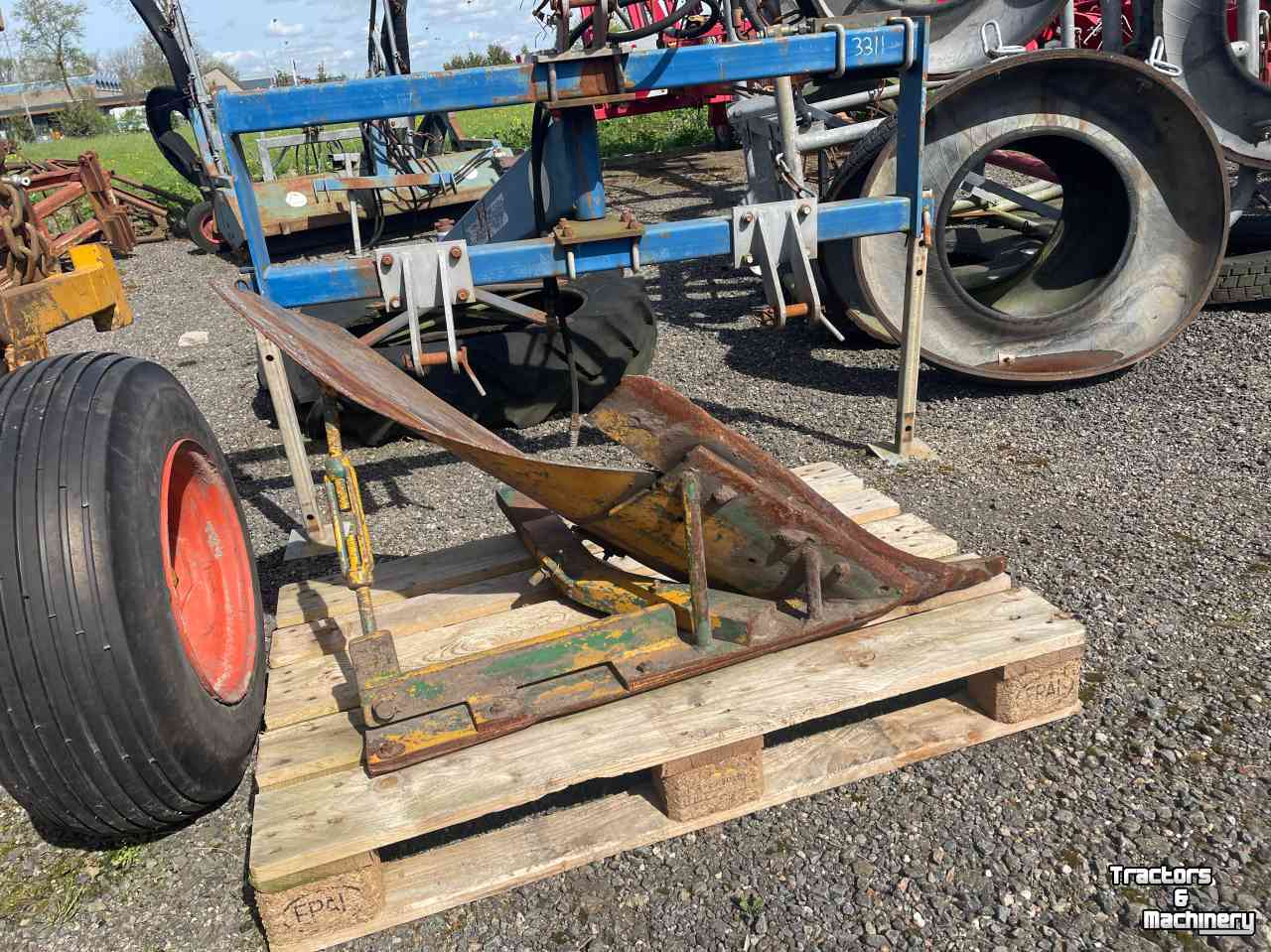 Ploughs  Ploeg