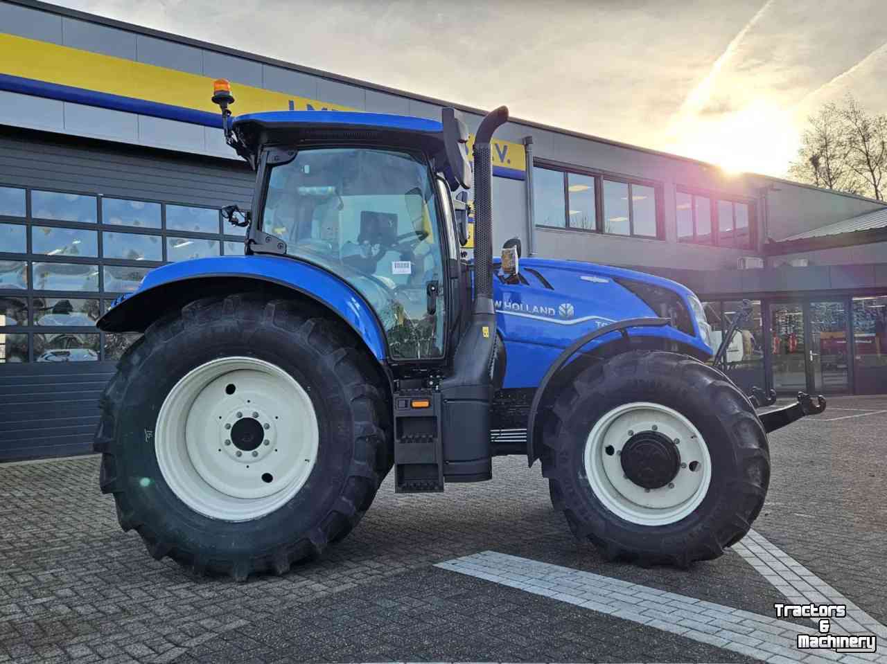 Tractor New Holland T6.180 Autocommand