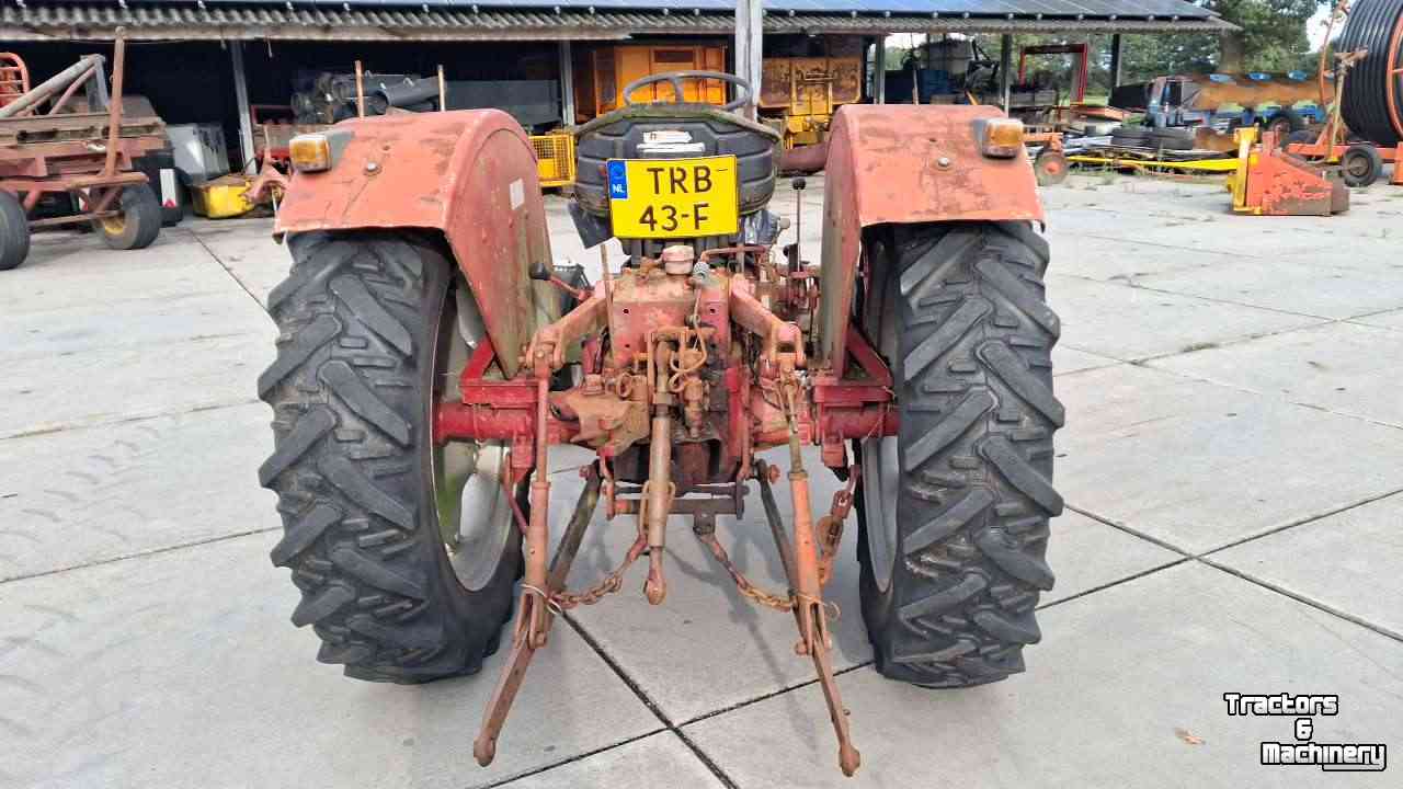 Tractor International 633