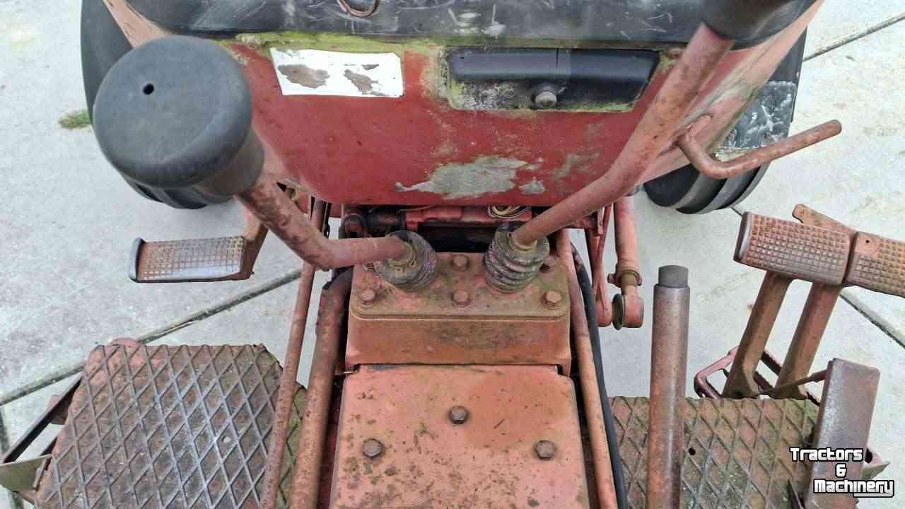 Tractor International 633