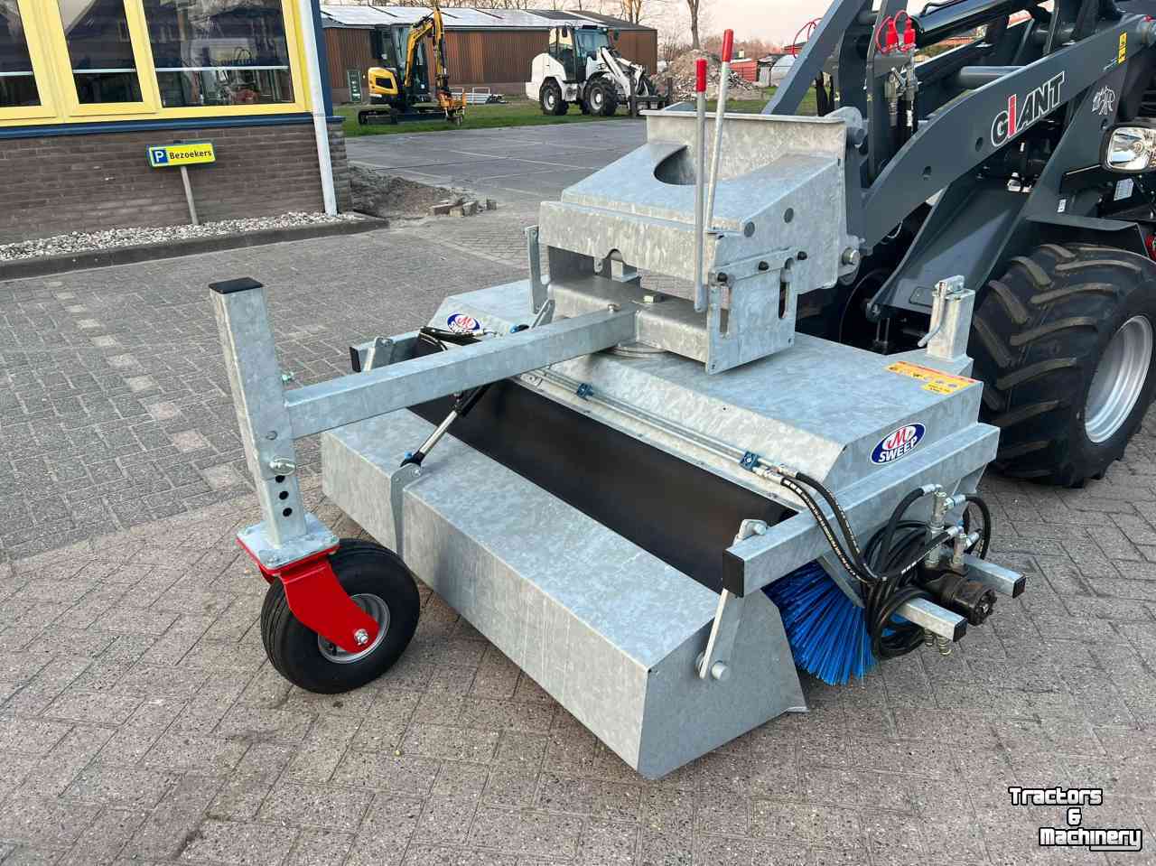 Sweeper M-Sweep HSTV 600 150 veegmachine Giant nieuw