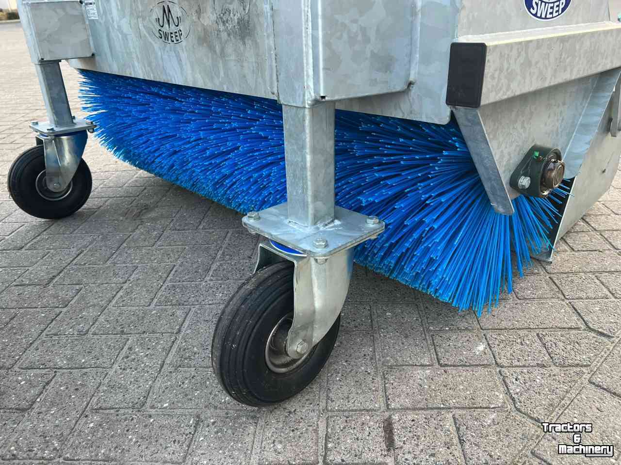 Sweeper M-Sweep HSTV 600 150 veegmachine Giant nieuw