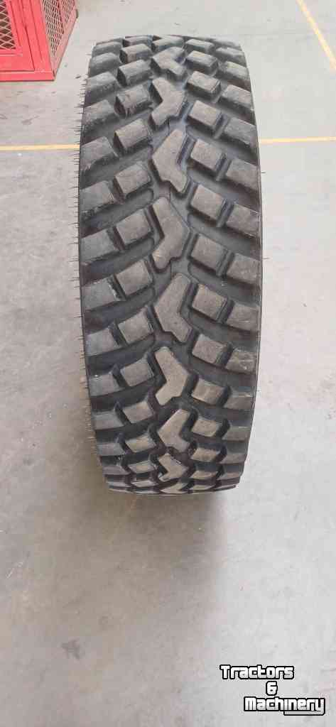 Wheels, Tyres, Rims & Dual spacers BKT 380/80R24 Ridemax IT696