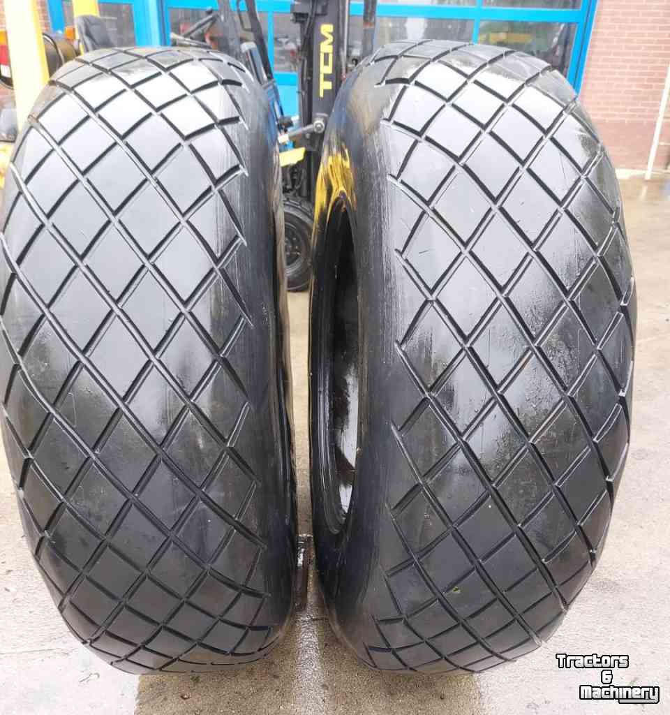 Wheels, Tyres, Rims & Dual spacers Michelin 18.4R30 Gazonbanden