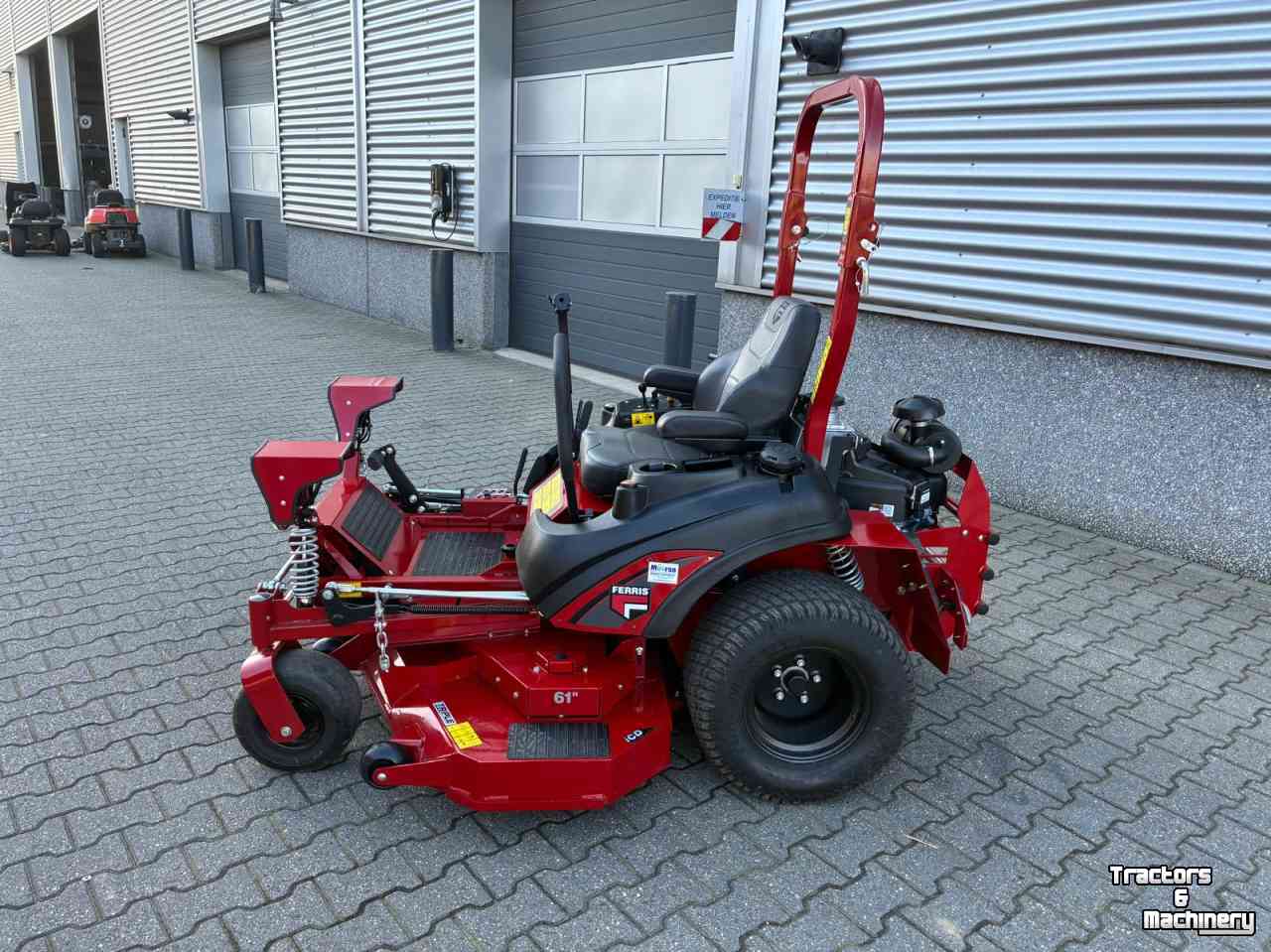 Ride-on mower Ferris ISX2200 / 61" Zero Turn zitmaaier met wegverlichting