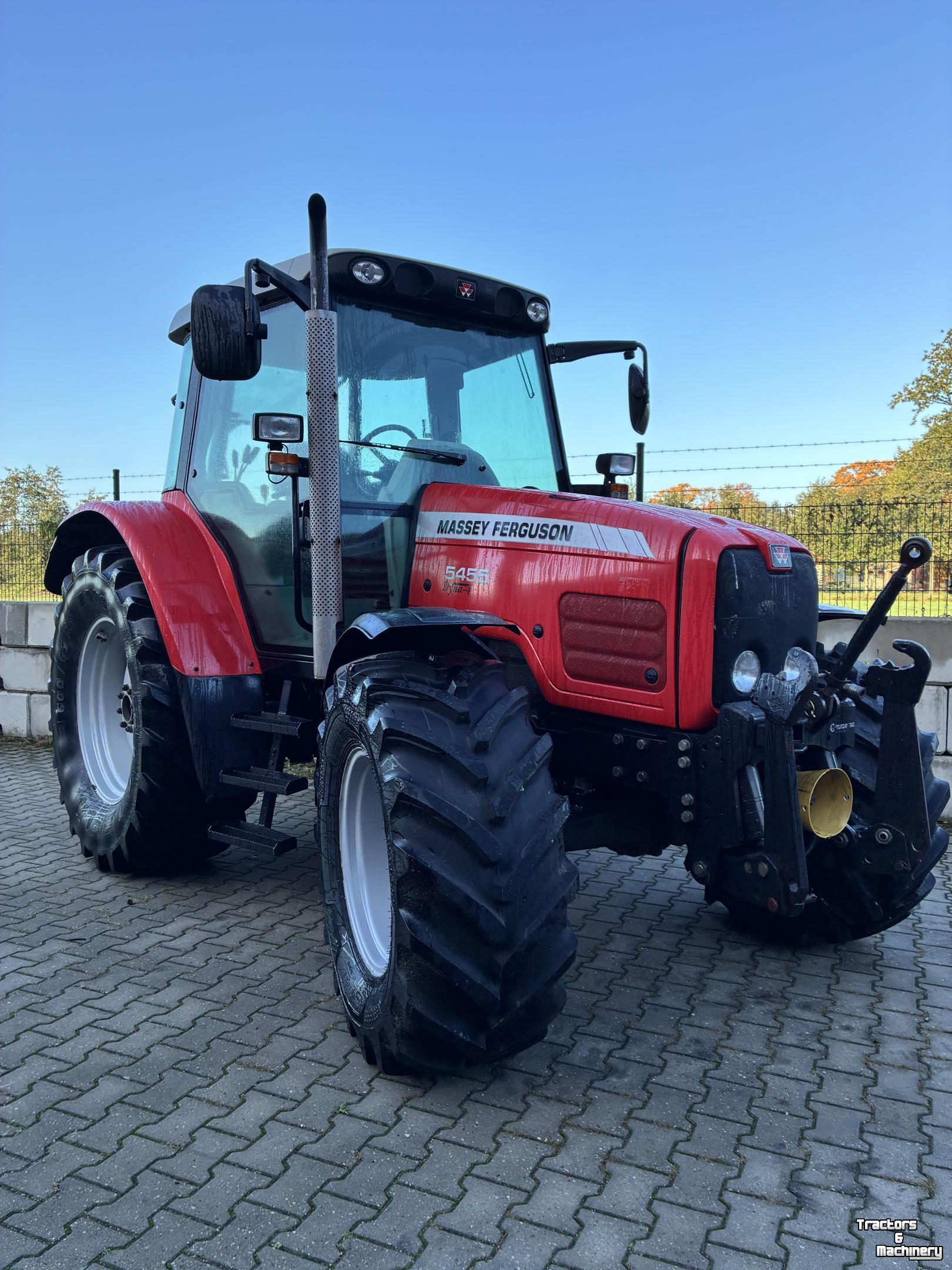 Tractor Massey Ferguson 5455 Dyna4