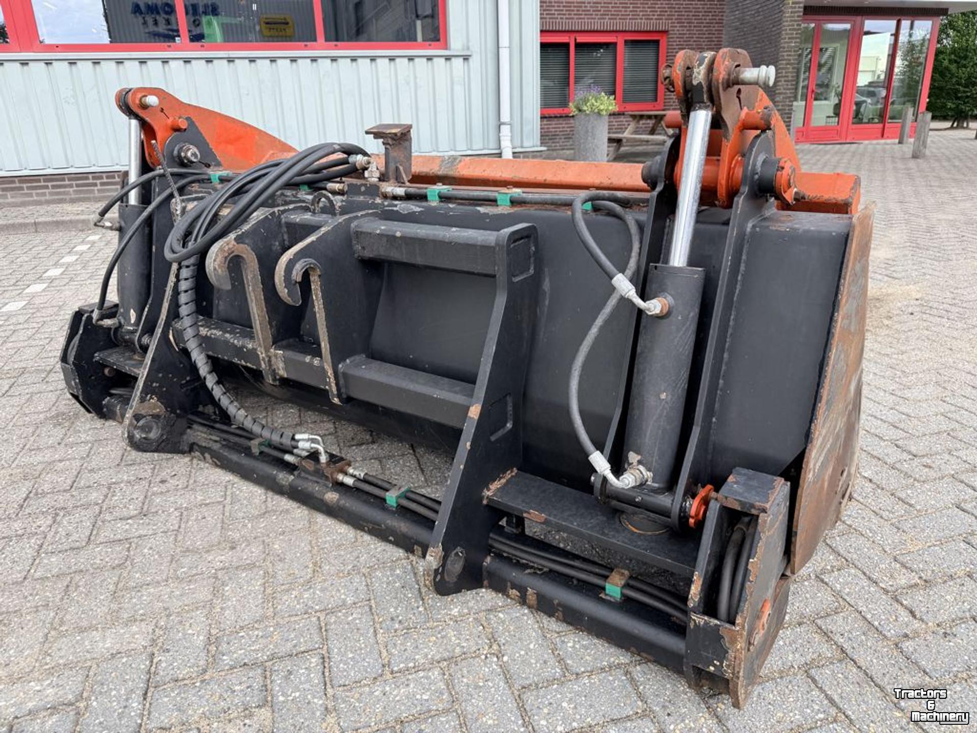 Wheelloader Hekamp Hoogkiepbak 220
