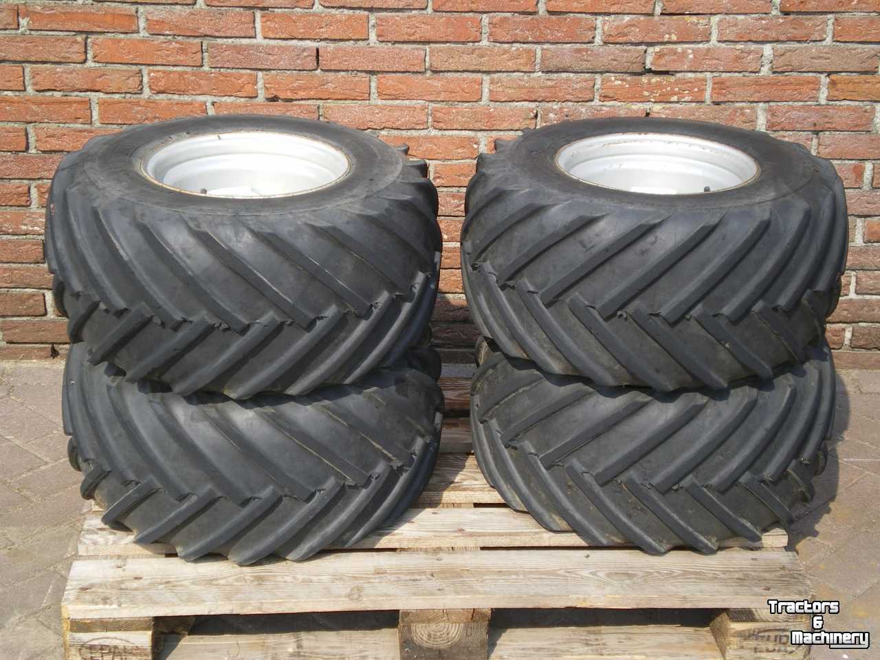 Wheels, Tyres, Rims & Dual spacers BKT 26x12.00-12 NHS