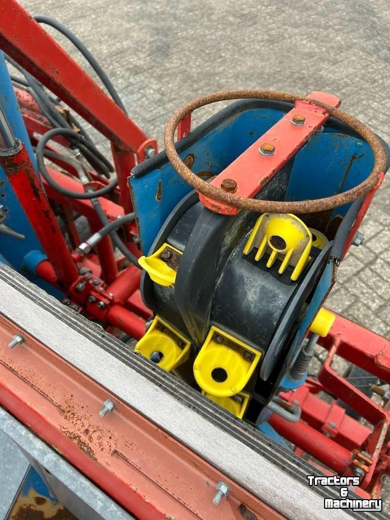 Potato planter Gruse Aardappelpootmachine