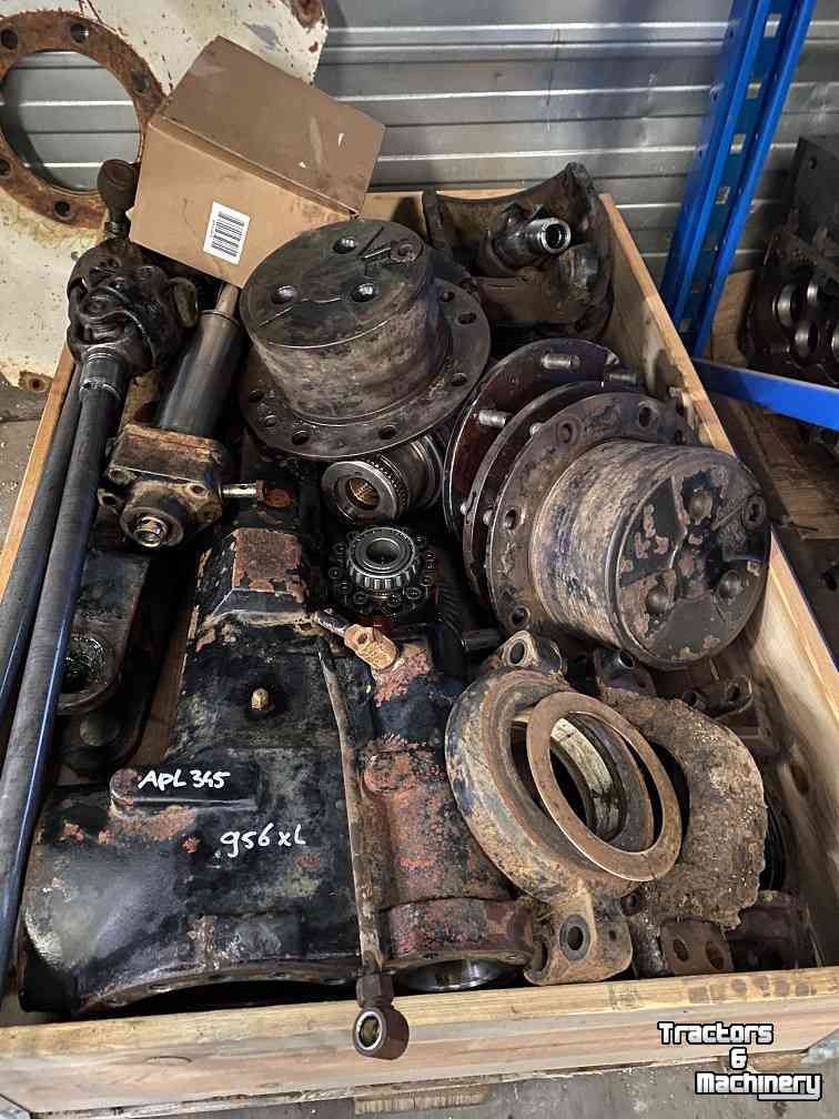 Used parts for tractors Case-IH ZF APL345 vooras onderdelen