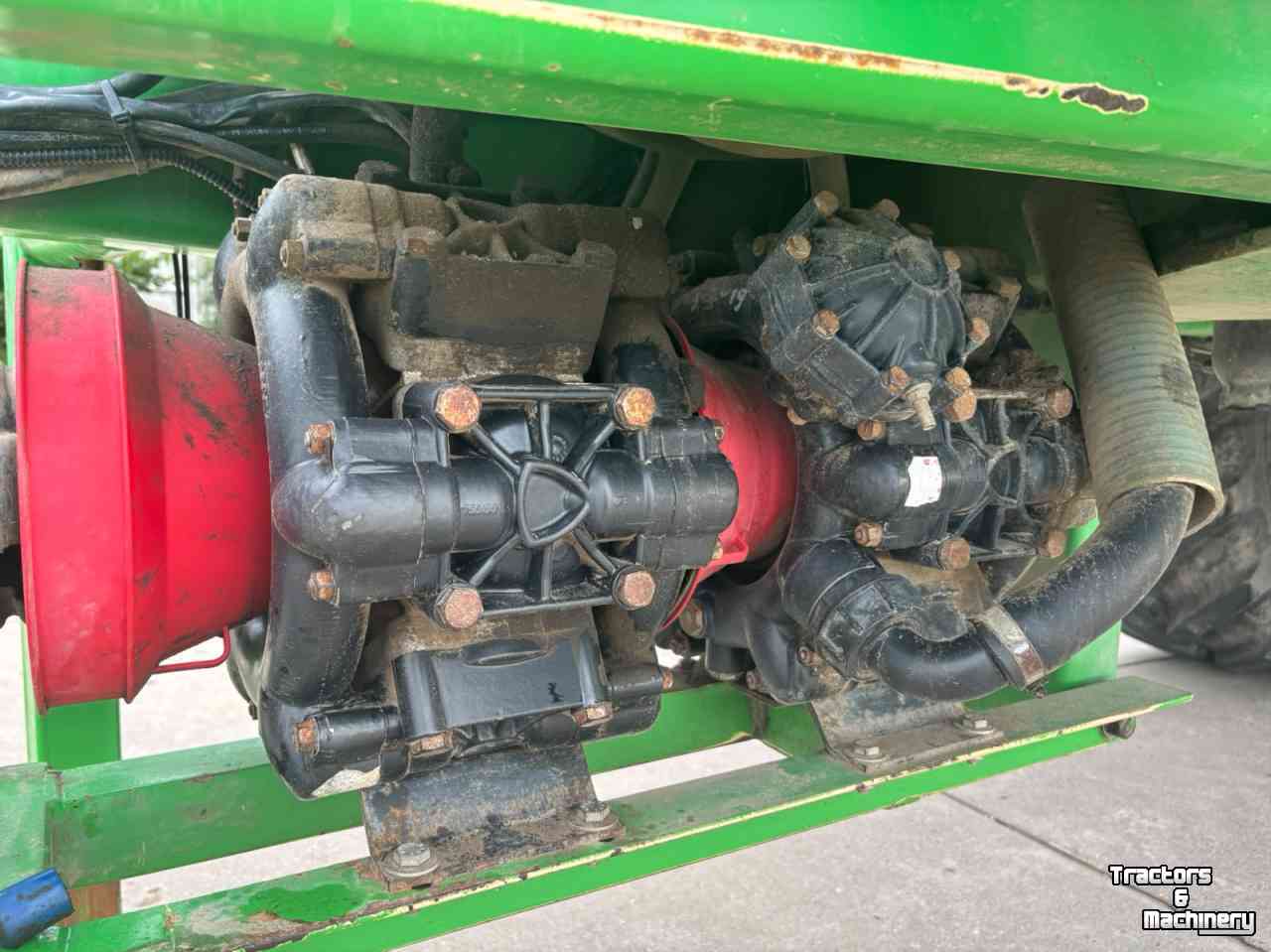 Fieldsprayer pull-type CHD F4140