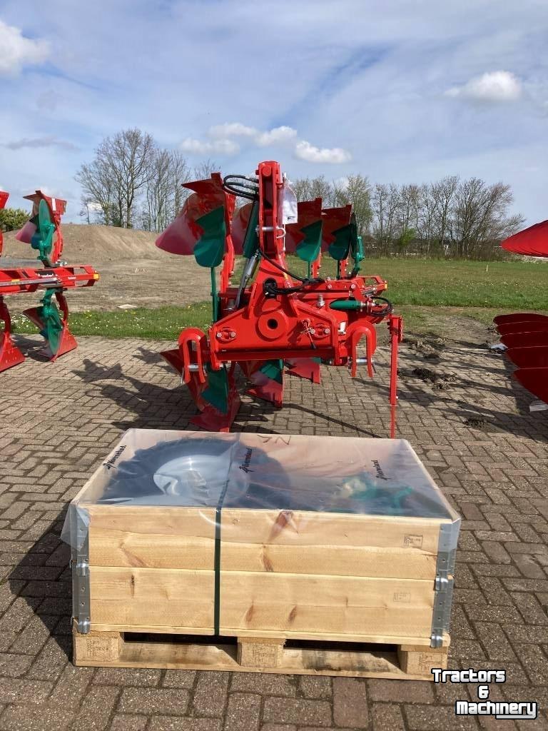 Ploughs Kverneland LB 100-300 4 schaar