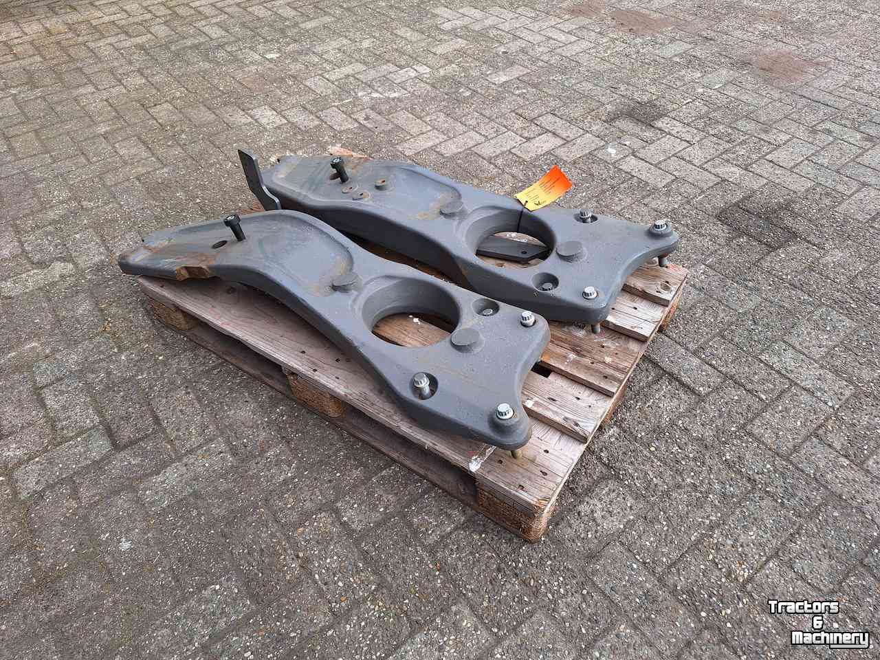 Front-end loader Massey Ferguson Aanbouwdelen Voorlader / Frontlader afkomstig van MF 5S.145