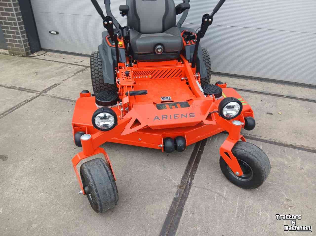 Ride-on mower Ariens Zenith  RD60 E  zeroturn maaier