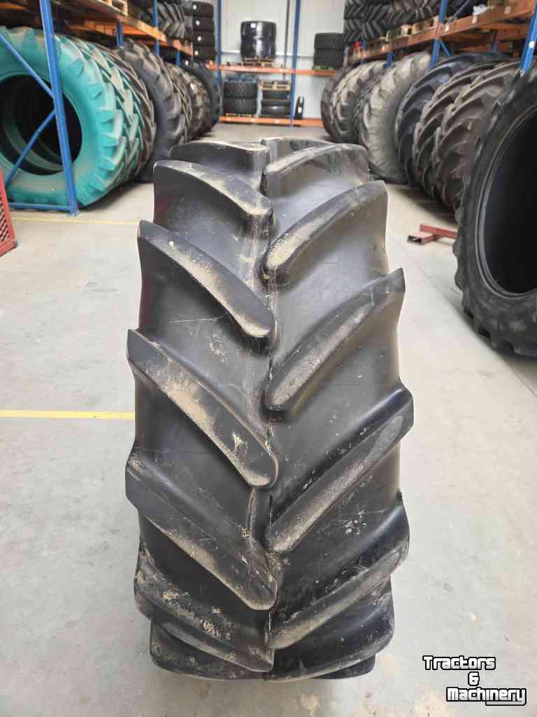 Wheels, Tyres, Rims & Dual spacers Michelin 420/70R24 Omnibib