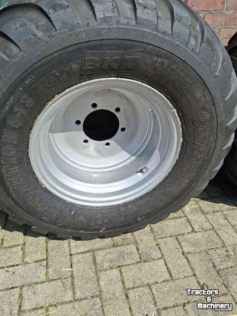 Wheels, Tyres, Rims & Dual spacers BKT BKT 500/55-20 banden op velg/kipper/kieper/dumper/wagen/kar
