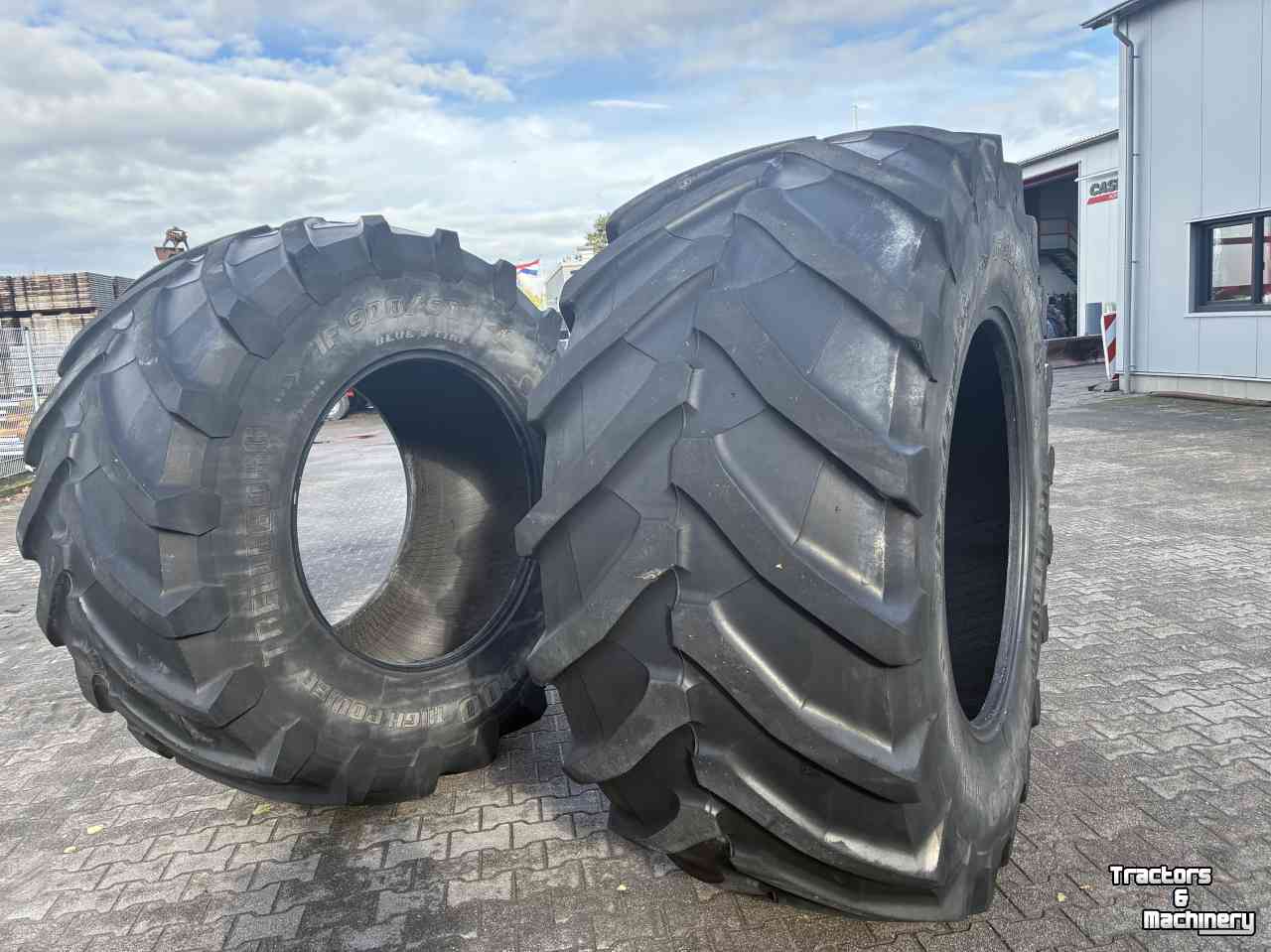 Wheels, Tyres, Rims & Dual spacers Trelleborg IF 900/60R42