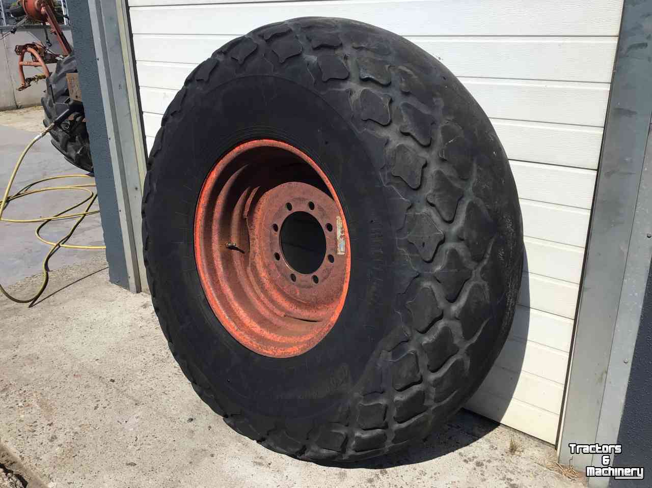 Wheels, Tyres, Rims & Dual spacers Trelleborg 23.1-26 Tractor 409
